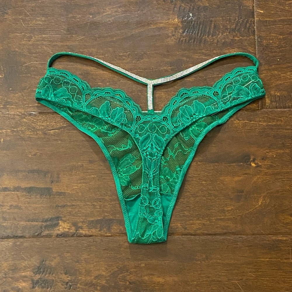 VS